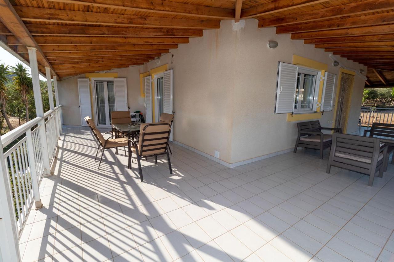 Fully Equipped Beach House At Pachia Ammos Plytra Esterno foto
