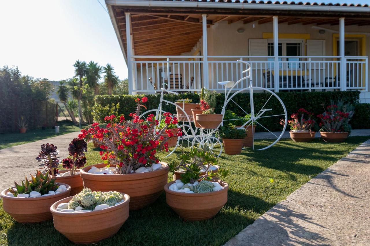 Fully Equipped Beach House At Pachia Ammos Plytra Esterno foto